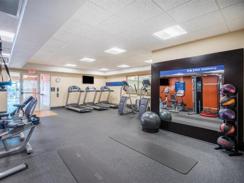 Hampton Inn By Hilton Oxford, Me Екстер'єр фото