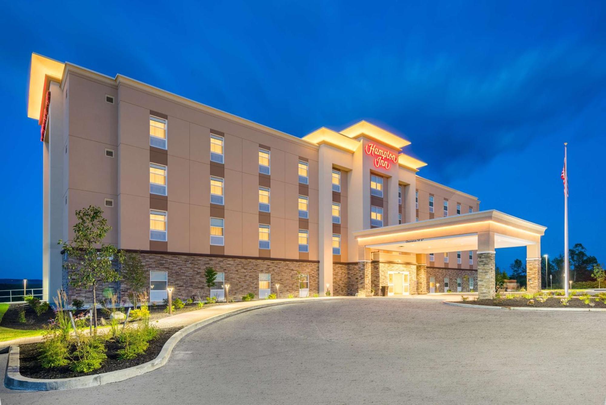 Hampton Inn By Hilton Oxford, Me Екстер'єр фото